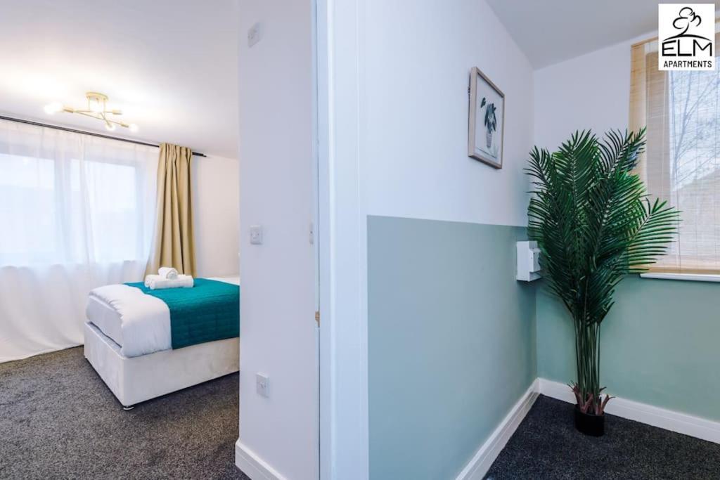 Cozy 1 Bedroom Apartment, Prime Location , Free Parking Manchester Dış mekan fotoğraf