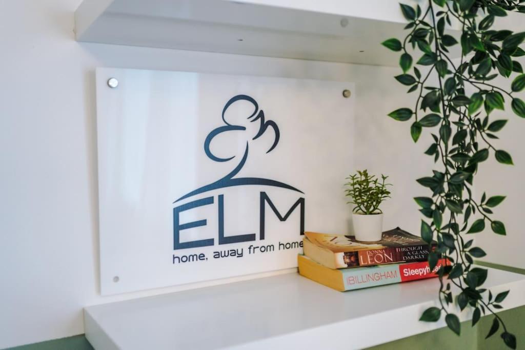 Cozy 1 Bedroom Apartment, Prime Location , Free Parking Manchester Dış mekan fotoğraf